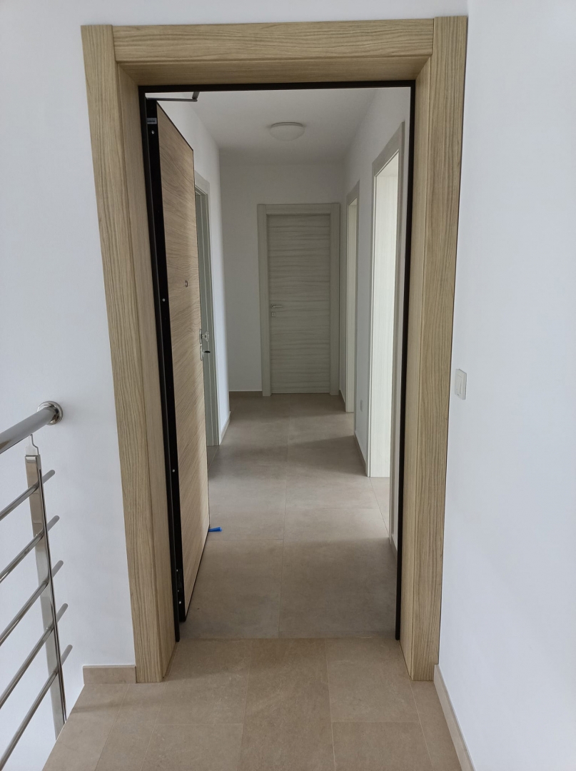 ISOLA DI PAG, POVLJANA - Appartamento con due camere da letto in un edificio di nuova costruzione.