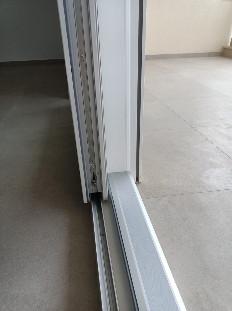 ISOLA DI PAG, POVLJANA - Appartamento con due camere da letto in un edificio di nuova costruzione.