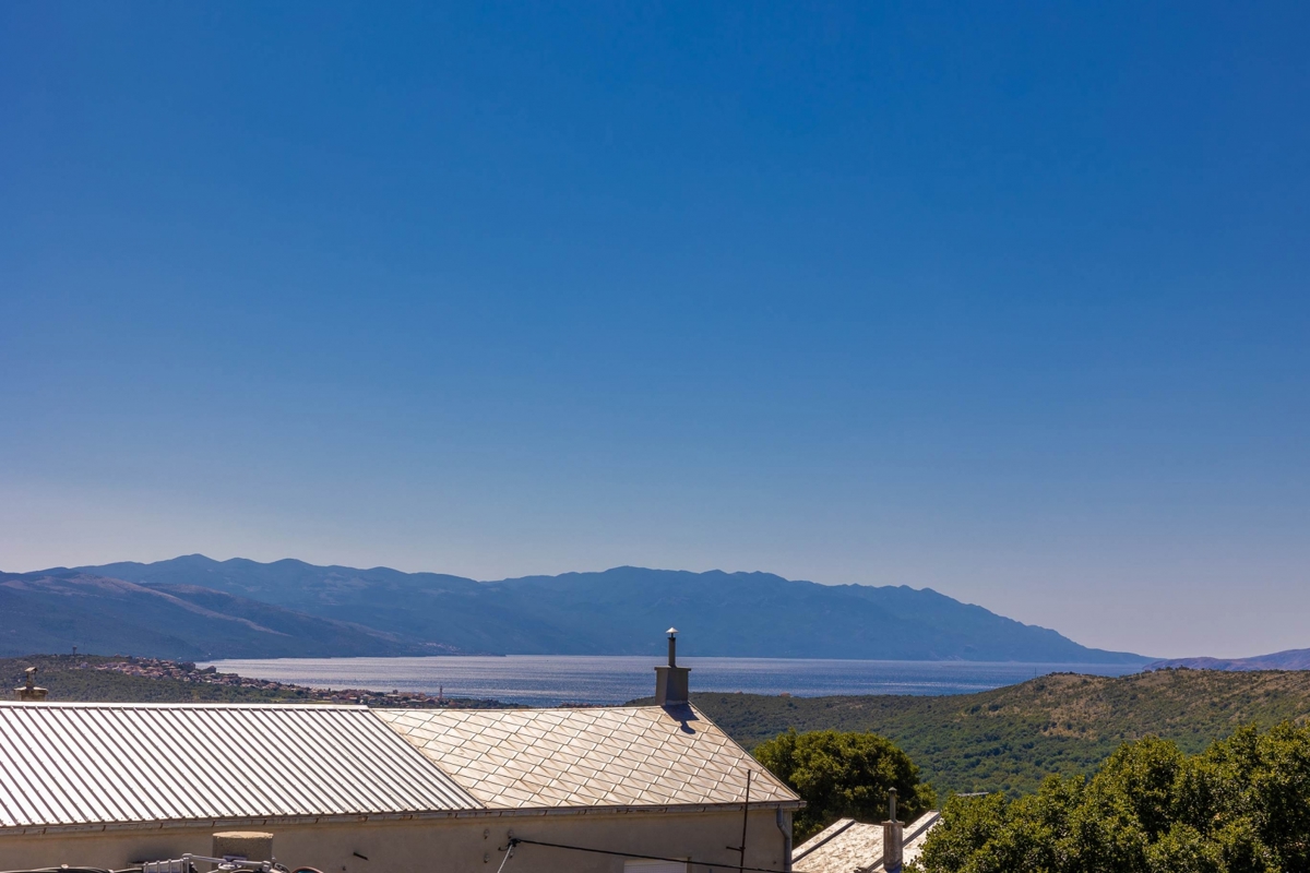 BRIBIR - Villa su tre piani con piscina e vista mare 