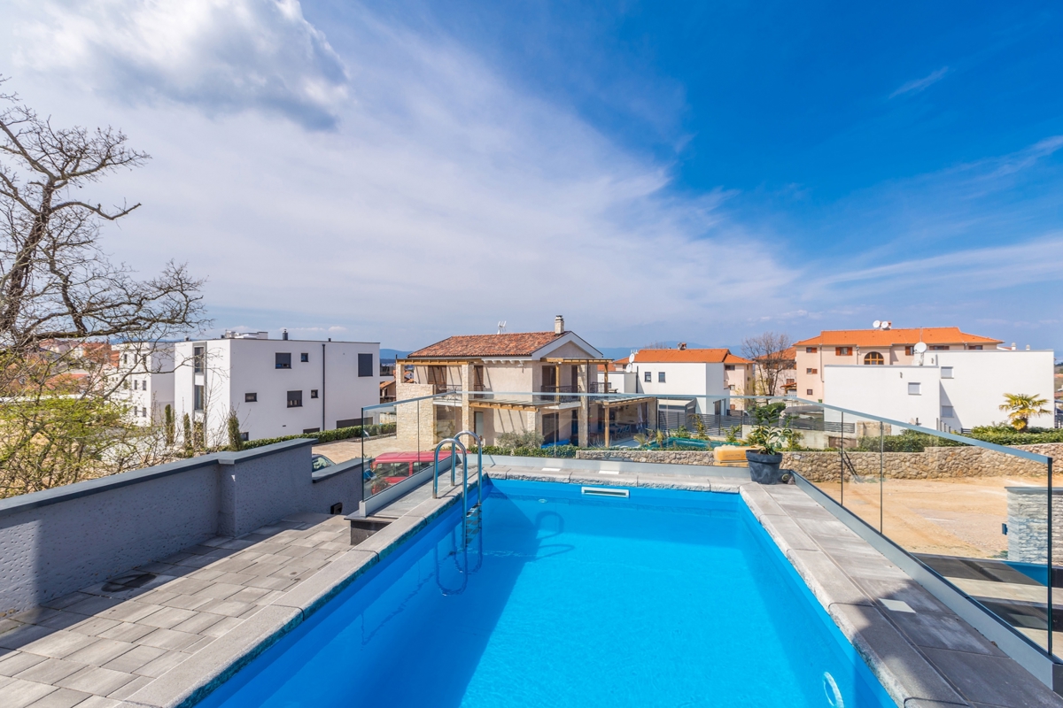 MALINSKA - Moderna casa bifamiliare con piscina e garage