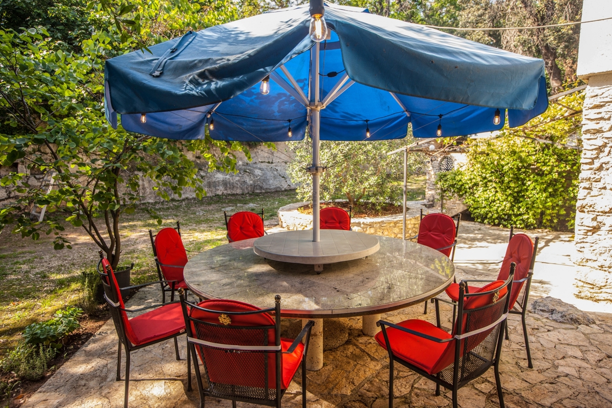 ISTRIA, VINTJAN - Villa rustica in una vecchia cava