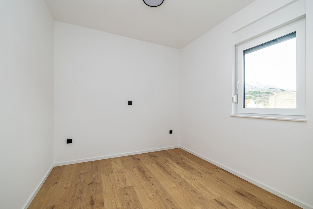 Zona BAŠKA - Appartamento con due camere da letto e due posti auto, nuova costruzione