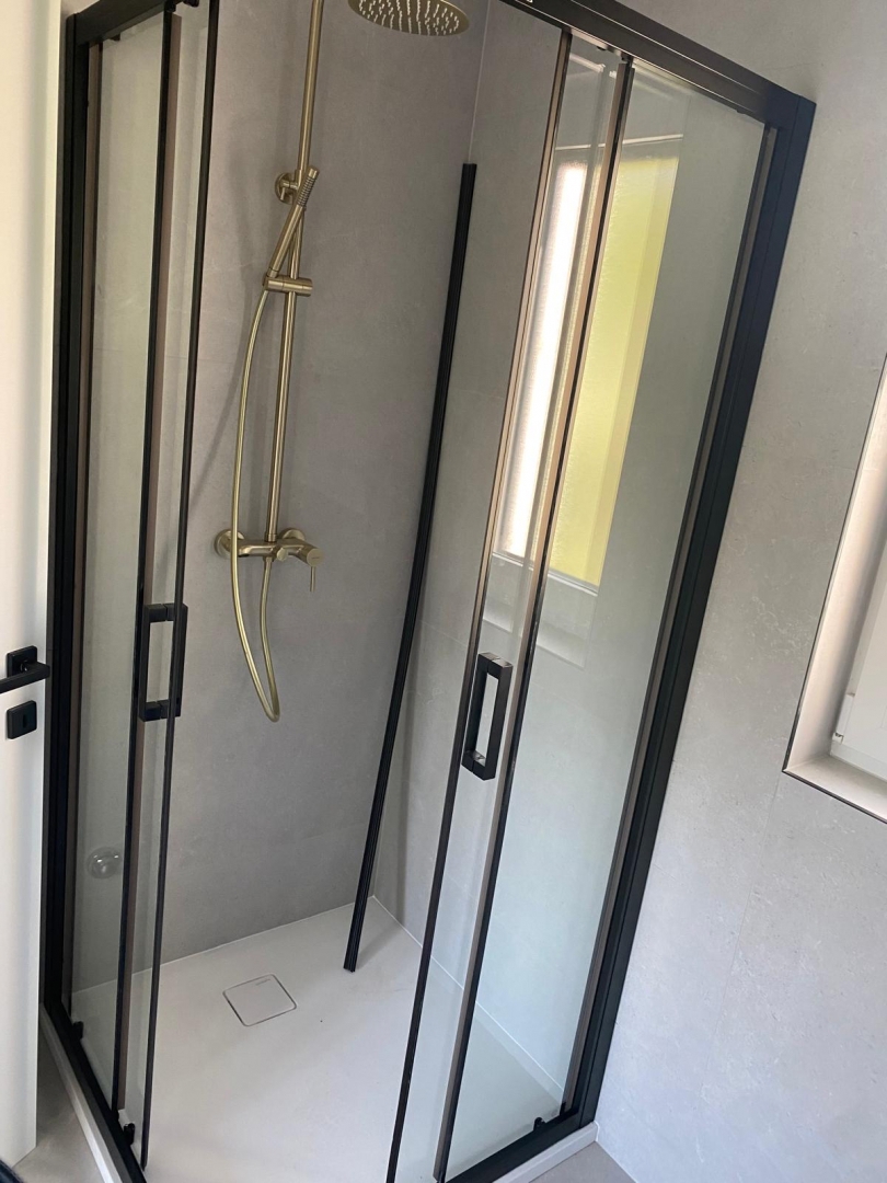 Zona BAŠKA - Appartamento con due camere da letto e due posti auto, nuova costruzione