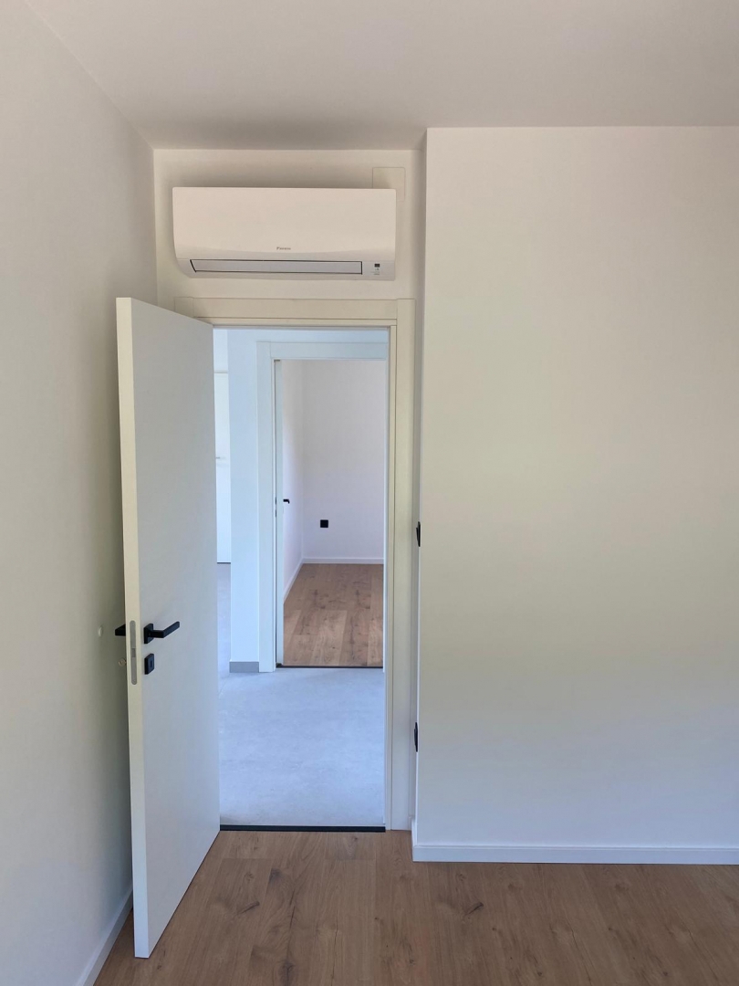 Zona BAŠKA - Appartamento con due camere da letto e due posti auto, nuova costruzione