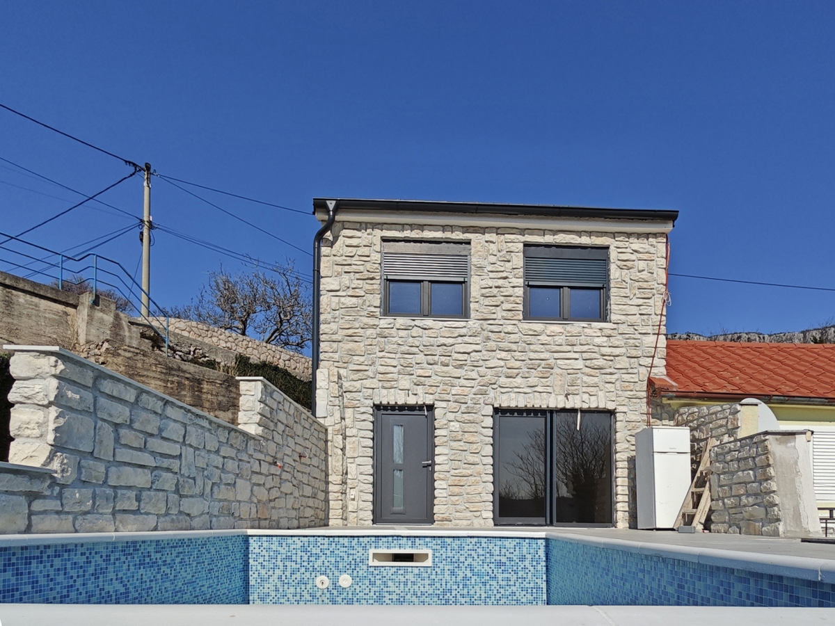 Bribir - Casa in pietra ristrutturata con piscina