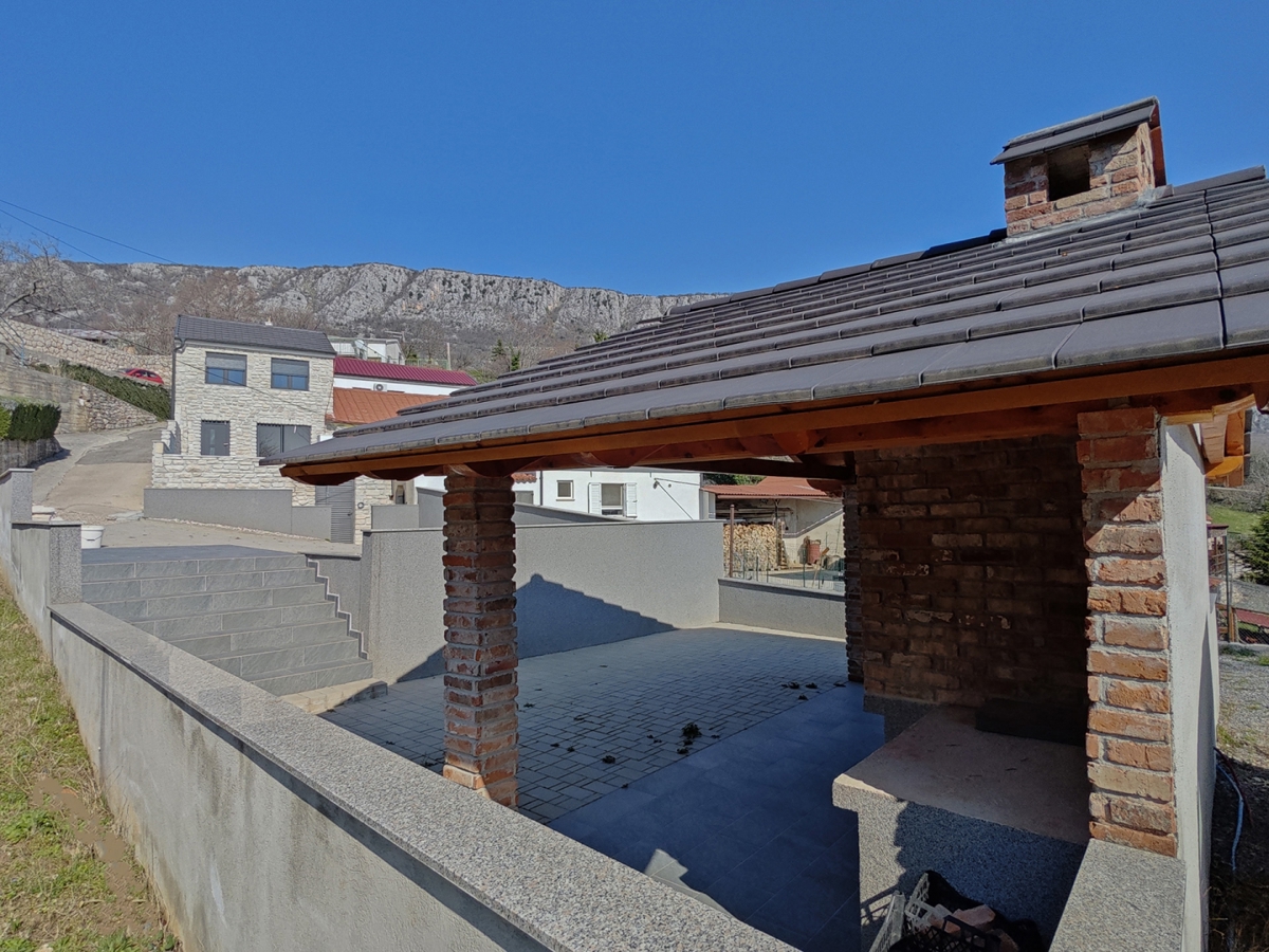 Bribir - Casa in pietra ristrutturata con piscina