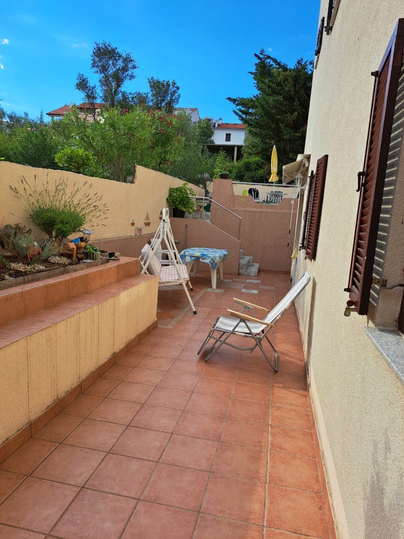 ISOLA DI KRK, KORNIC - Appartamento trilocale con due terrazze