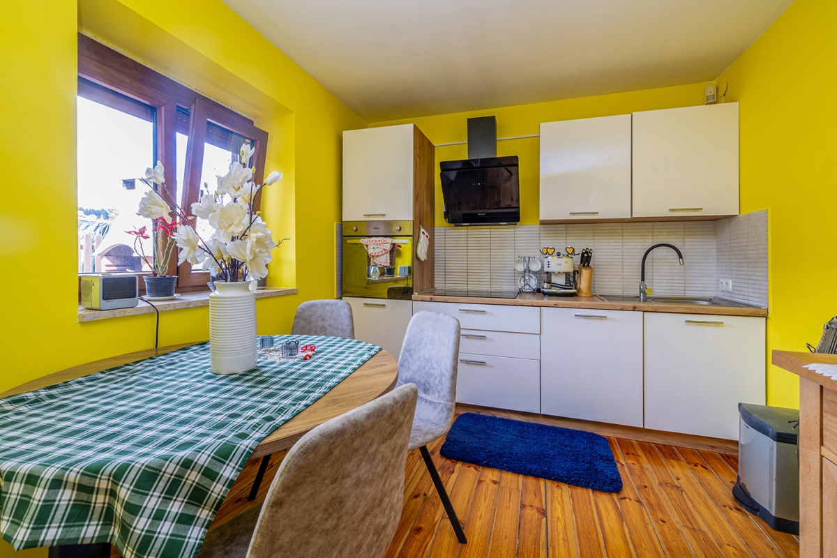 GORSKI KOTAR, FUŽINE - Casa con giardino paesaggistico e jacuzzi