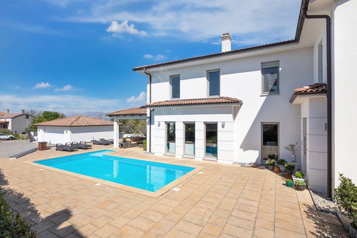 ISOLA DI KRK, entroterra dell'isola - Casa di lusso con piscina