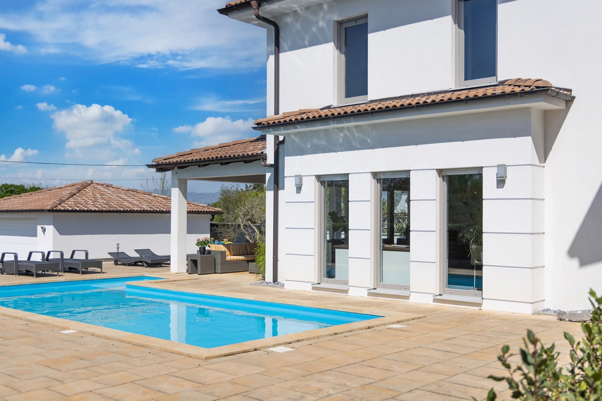 ISOLA DI KRK, entroterra dell'isola - Casa di lusso con piscina