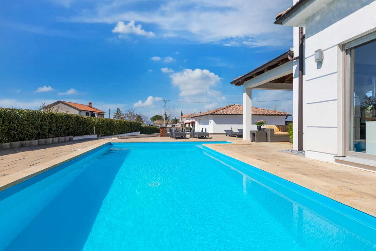 ISOLA DI KRK, entroterra dell'isola - Casa di lusso con piscina