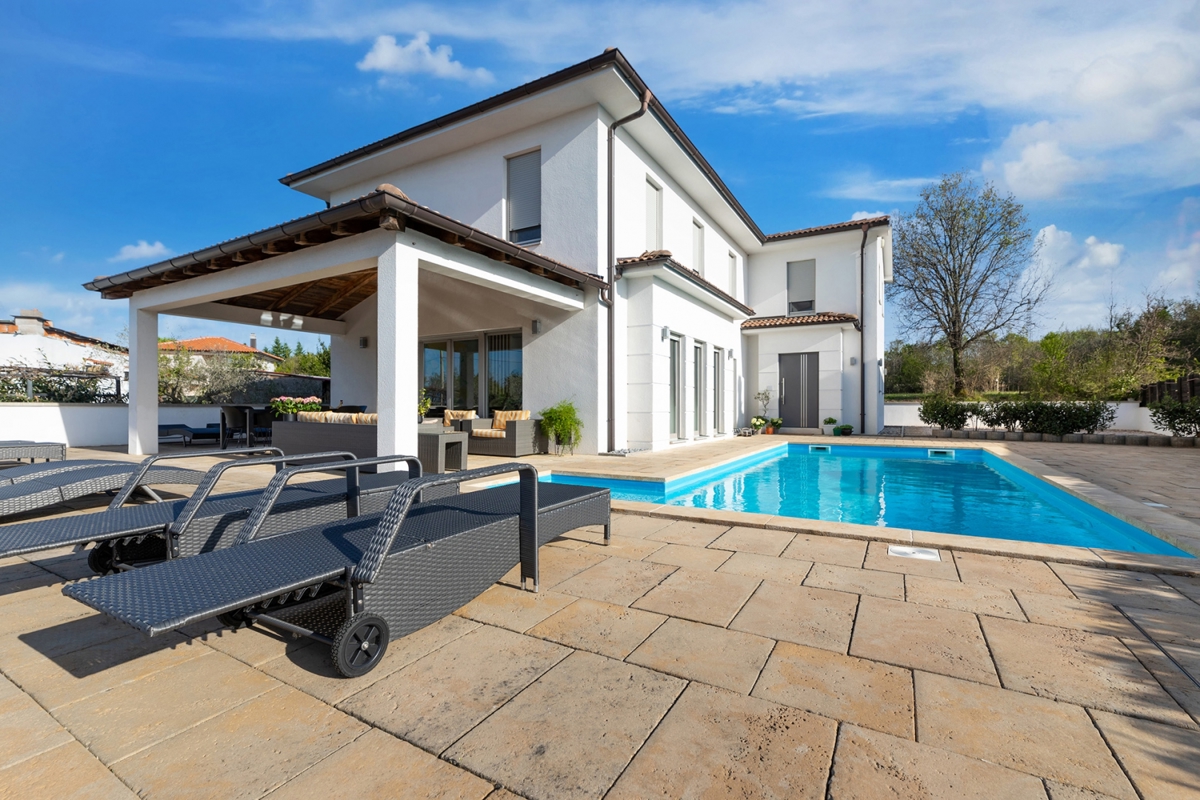 ISOLA DI KRK, entroterra dell'isola - Casa di lusso con piscina