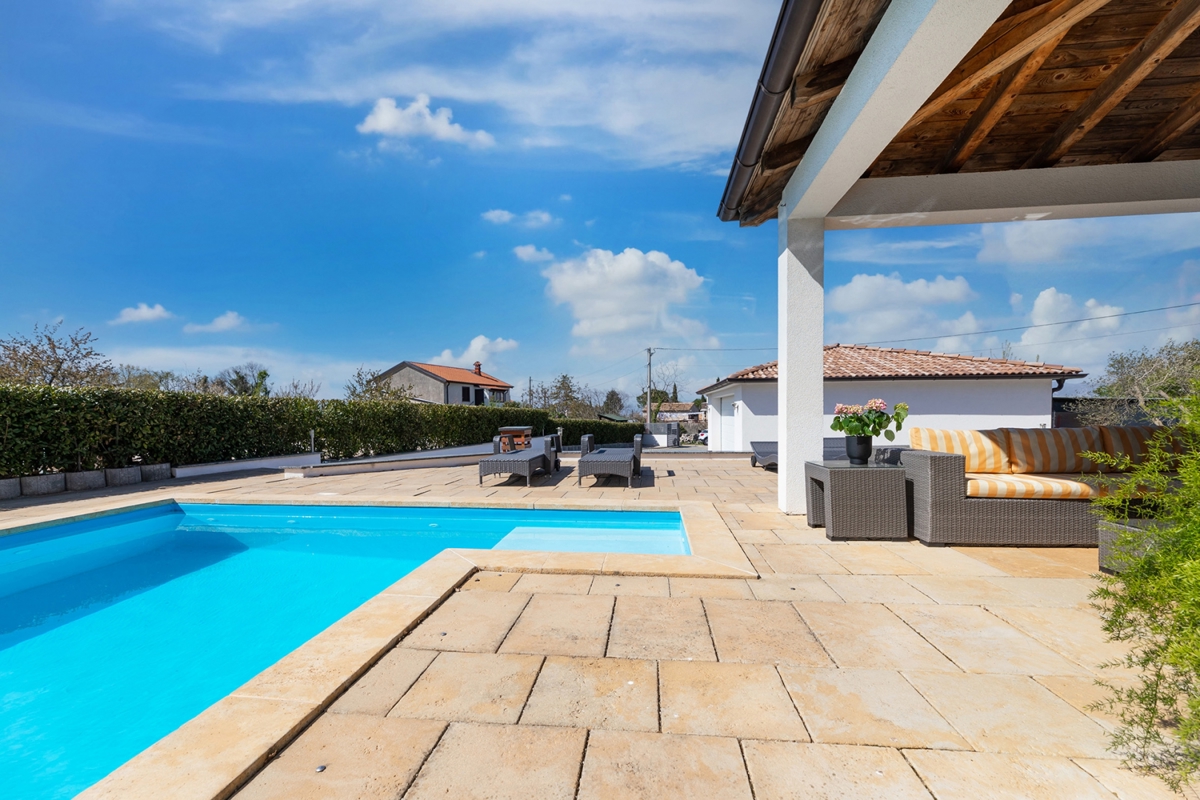 ISOLA DI KRK, entroterra dell'isola - Casa di lusso con piscina