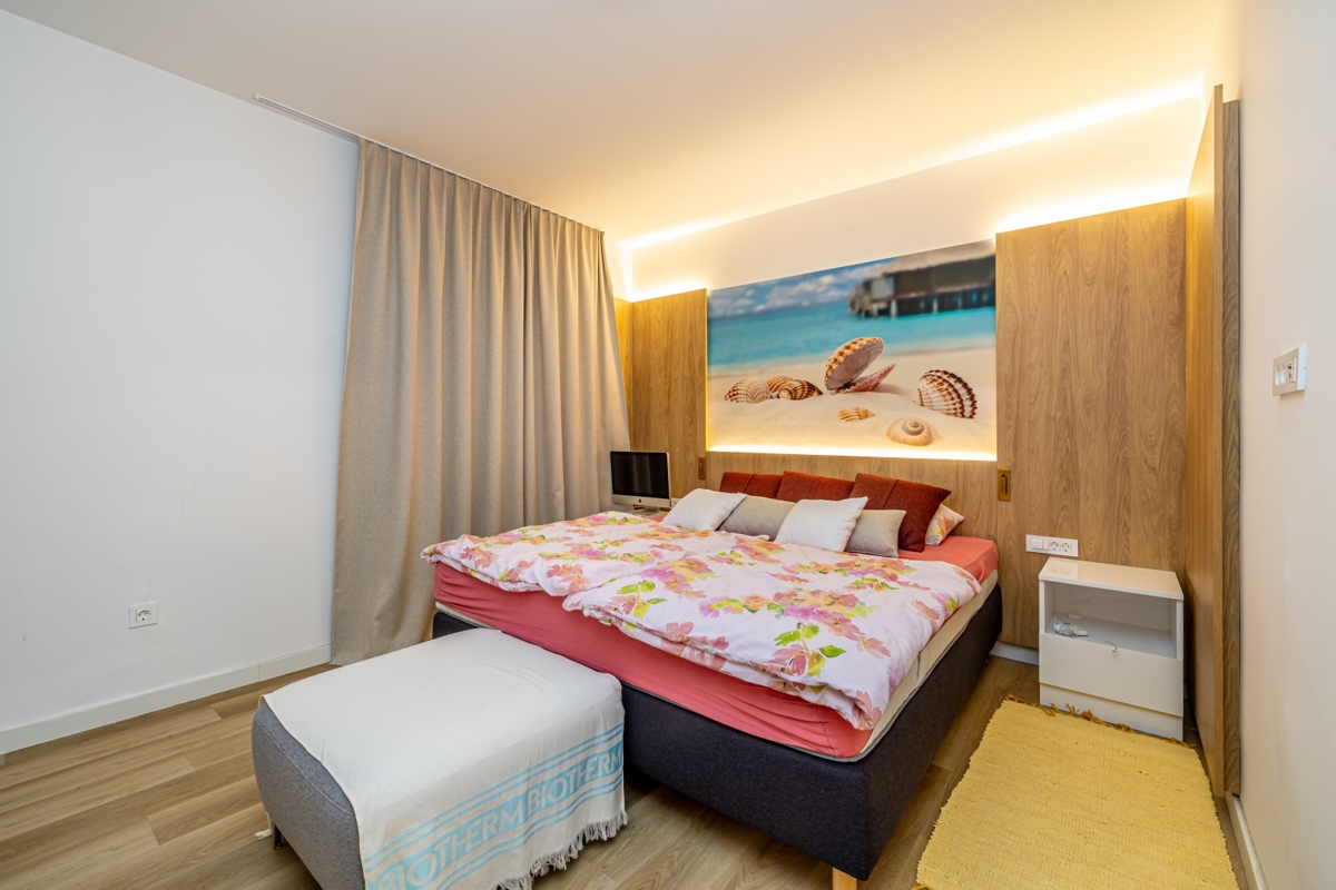 MALINSKA - Due appartamenti con piscina