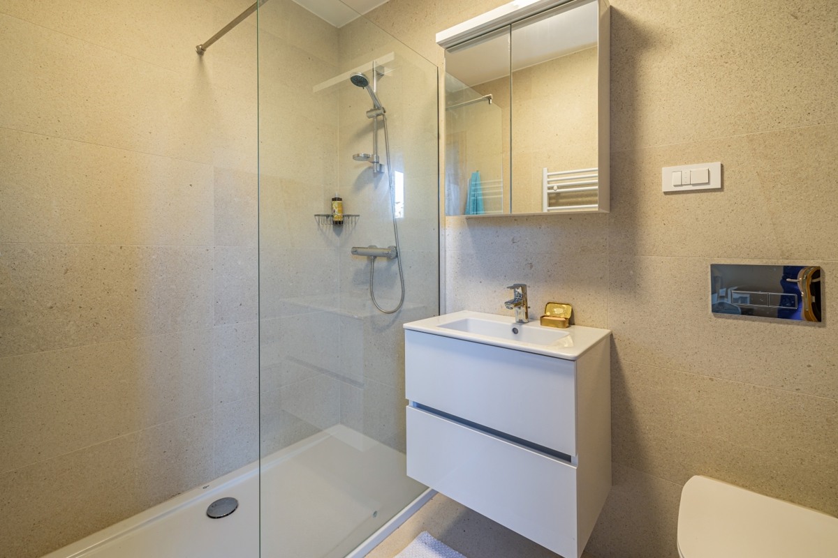 MALINSKA - Due appartamenti con piscina