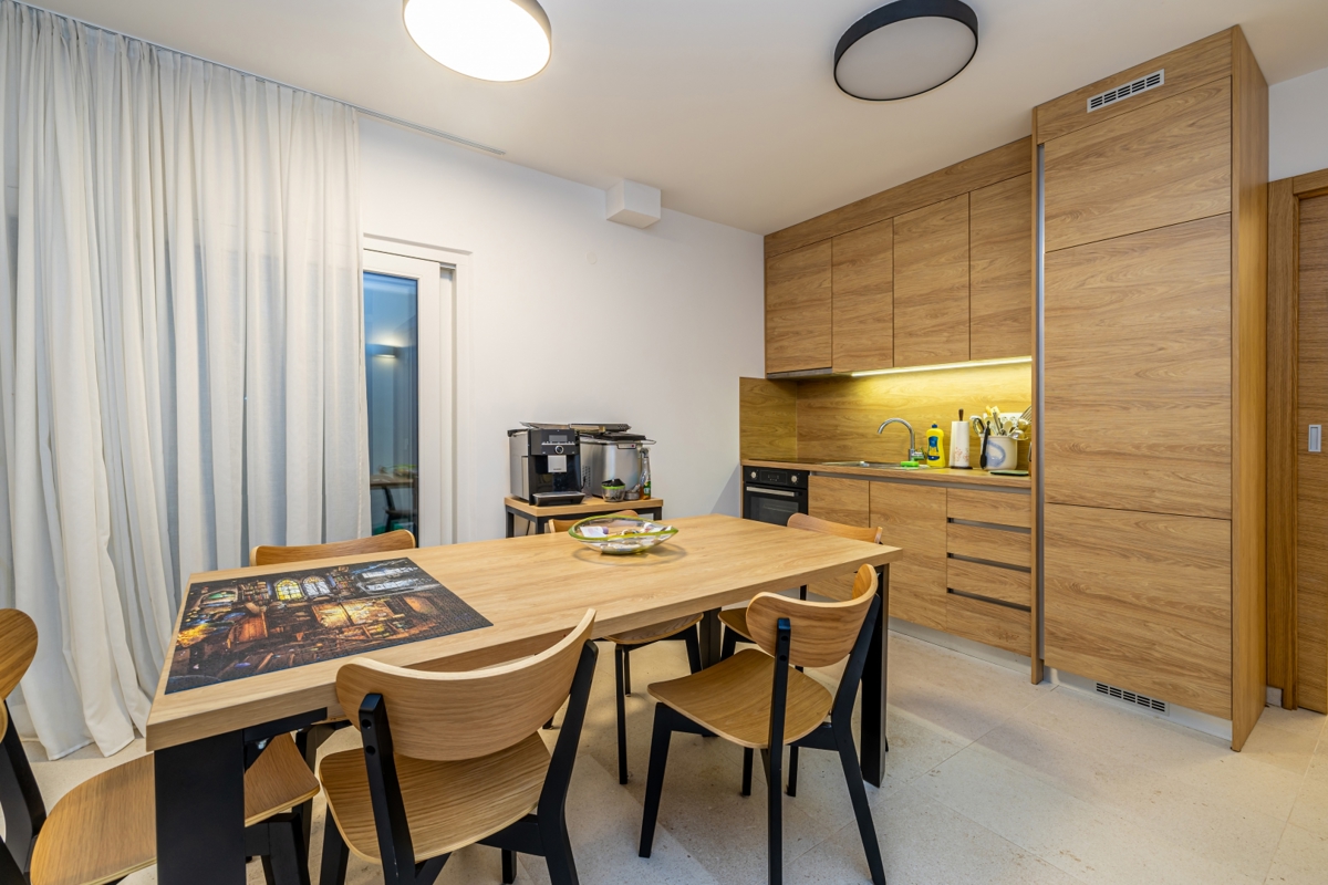 MALINSKA - Due appartamenti con piscina