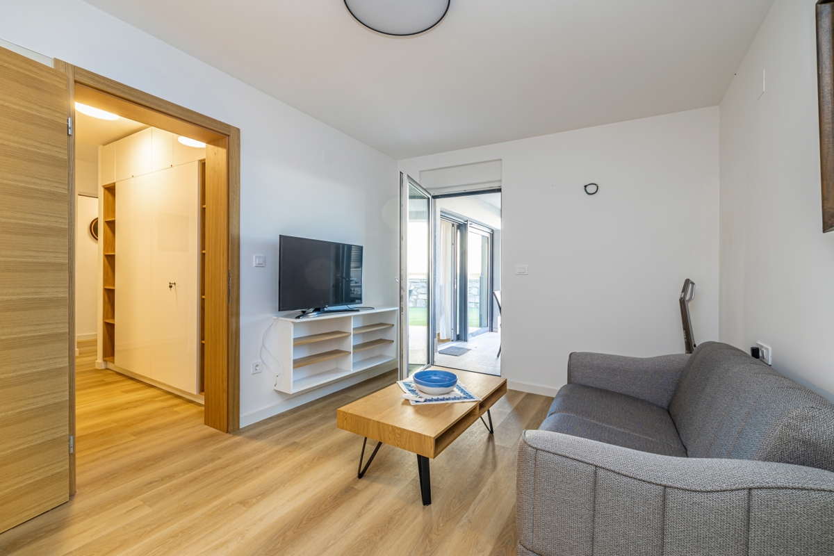 MALINSKA - Due appartamenti con piscina