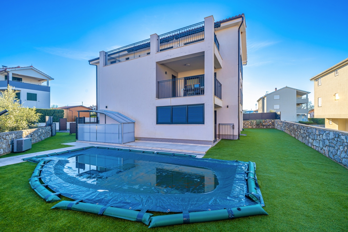 MALINSKA - Due appartamenti con piscina