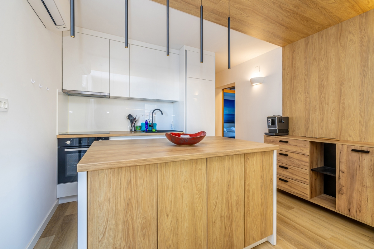 MALINSKA - Due appartamenti con piscina