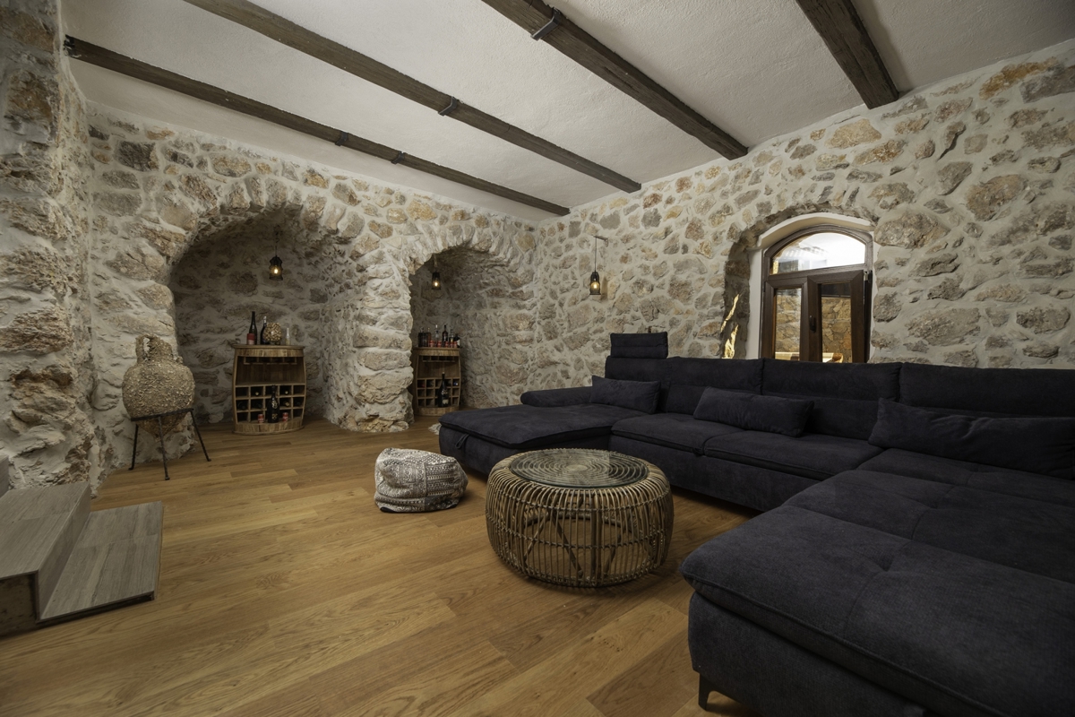 Isola di Krk - Lussuosa villa in pietra con piscina
