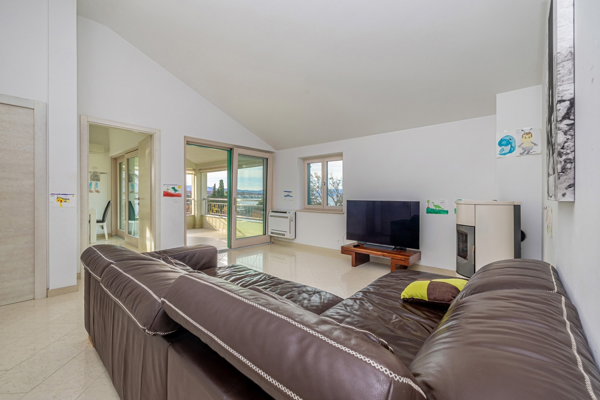 MALINSKA - appartamento a 70 metri dalla spiaggia