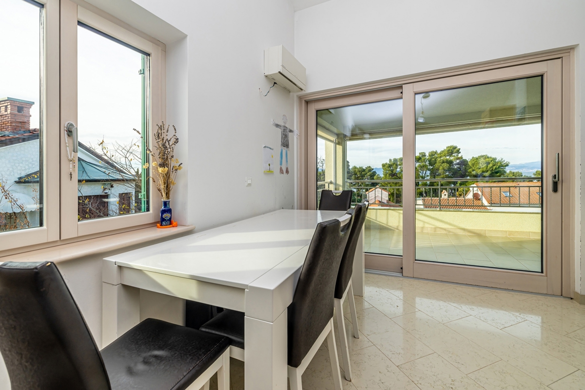 MALINSKA - appartamento a 70 metri dalla spiaggia