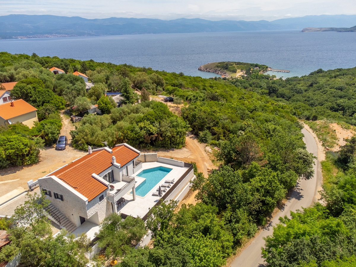 ISOLA DI KRK, VRBNIK - Casa di lusso con piscina vicino al mare