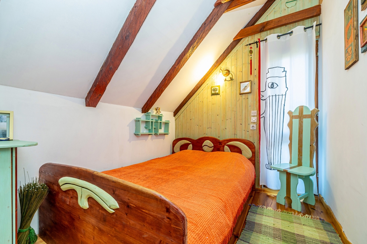 GORSKI KOTAR, LIČ - Casa isolata circondata dal bosco