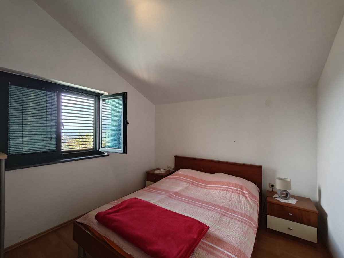 ISOLA DI KRK, DOBRINJ - Casa indipendente con vista mare