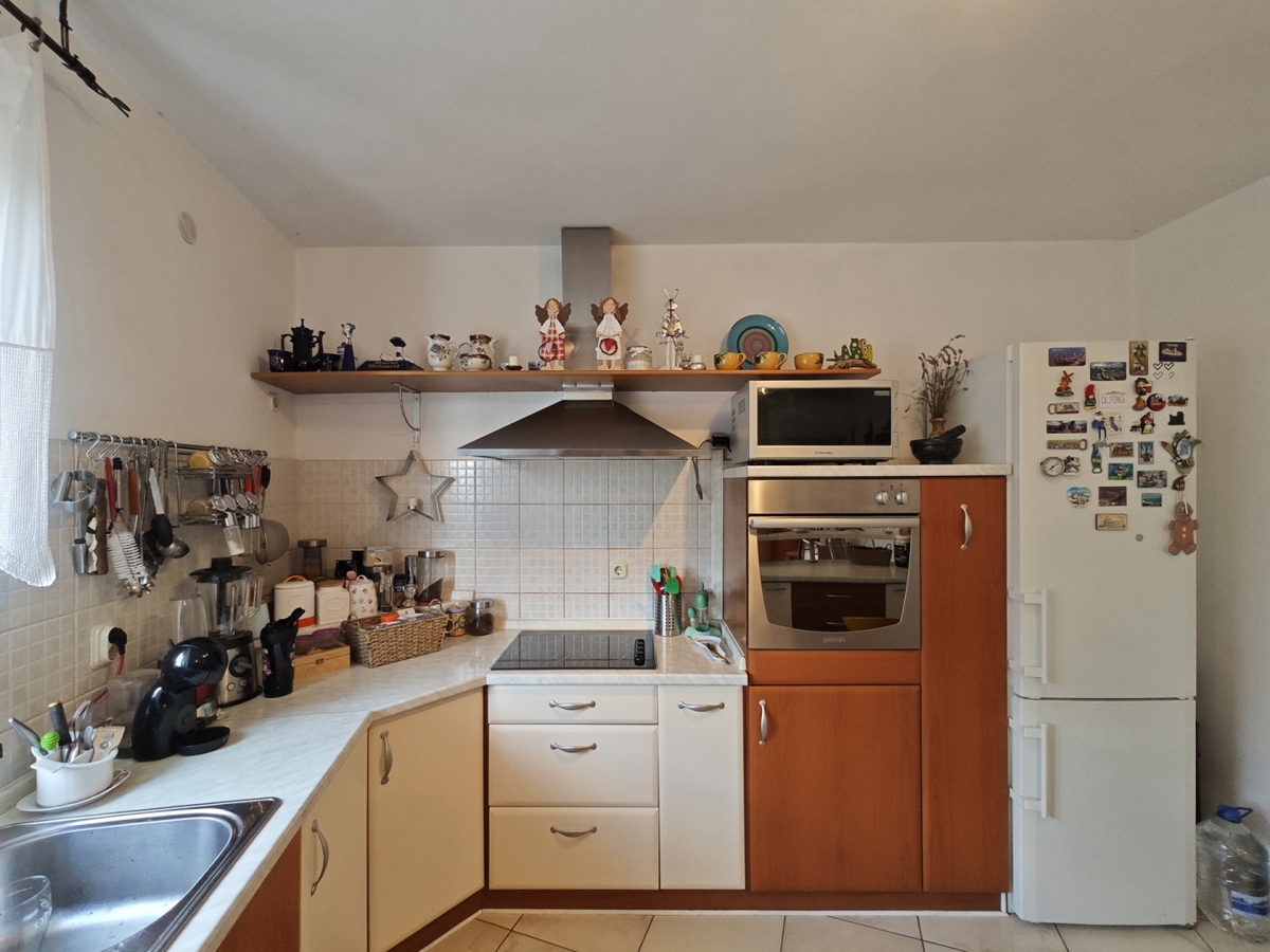 ISOLA DI KRK, DOBRINJ - Casa indipendente con vista mare