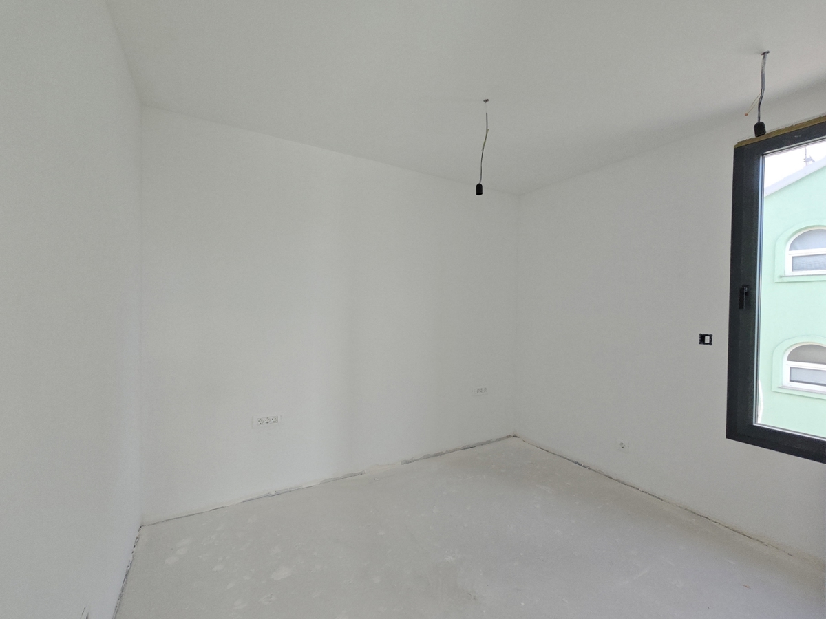 CITTÀ DI KRK - Appartamento di lusso al piano terra con giardino