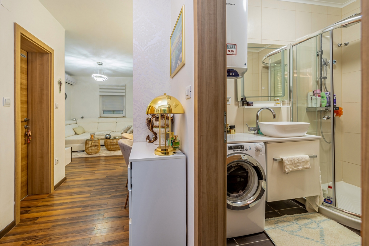 ISOLA DI KRK, ŠILO - Appartamento con piscina in comune