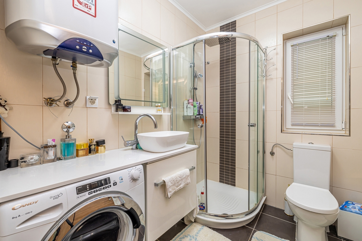 ISOLA DI KRK, ŠILO - Appartamento con piscina in comune