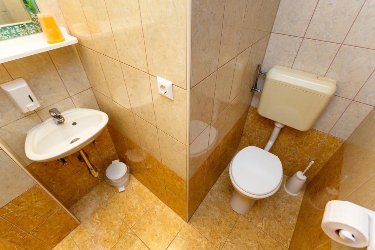 ISOLA DI KRK, MALINSKA - Palazzina ristrutturata vicino al mare