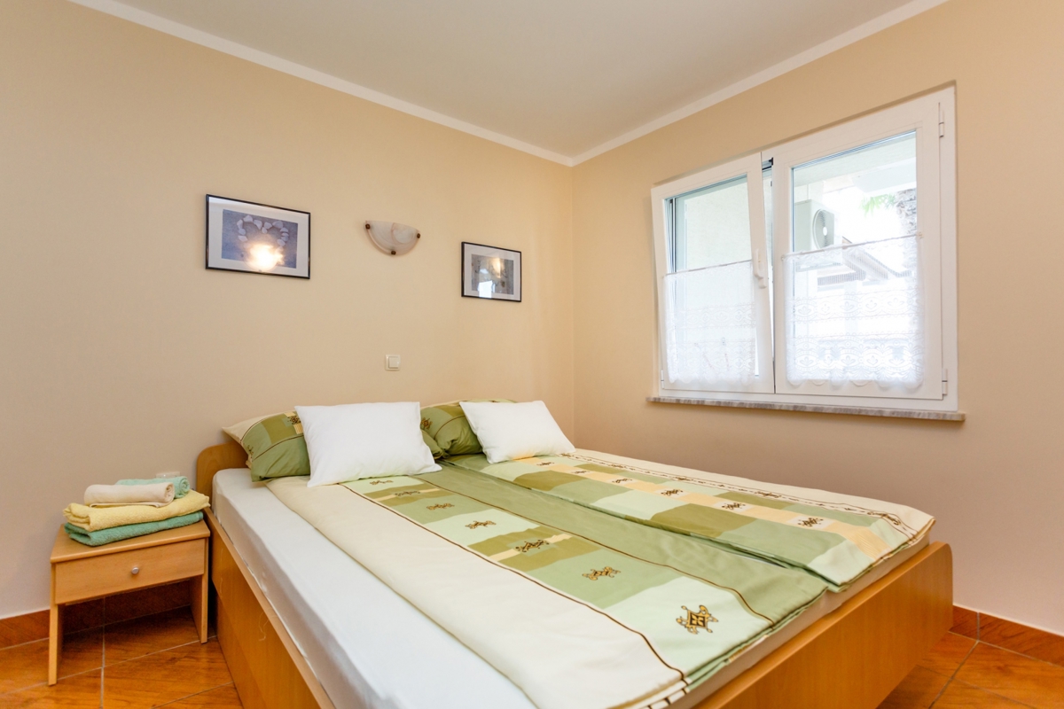 ISOLA DI KRK, MALINSKA - Palazzina ristrutturata vicino al mare