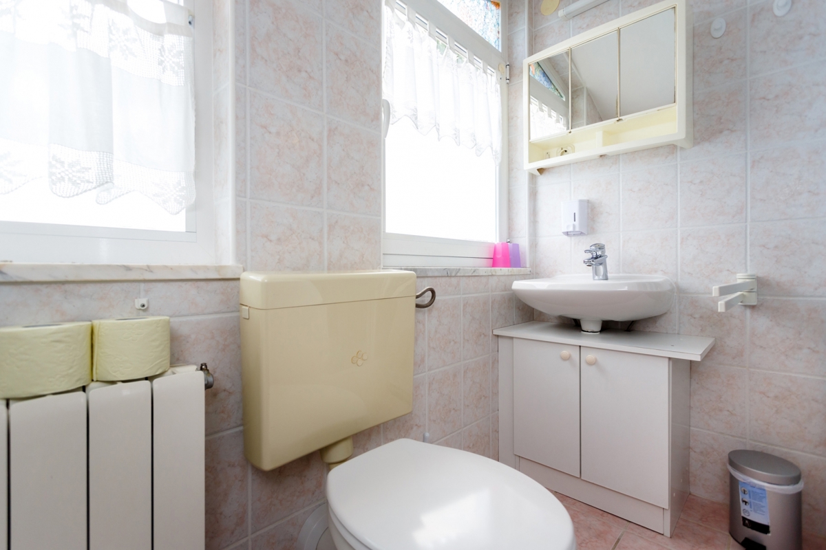 ISOLA DI KRK, MALINSKA - Palazzina ristrutturata vicino al mare