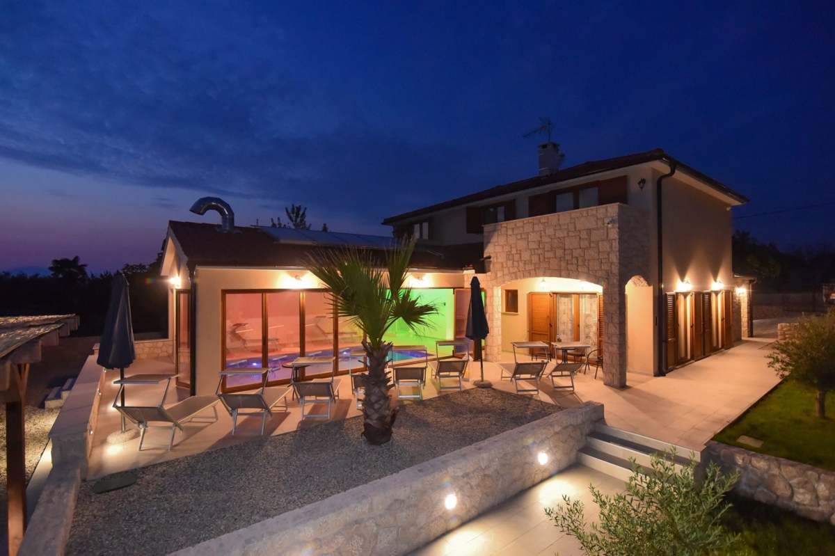 ISOLA DI KRK - Villa di lusso con piscina coperta