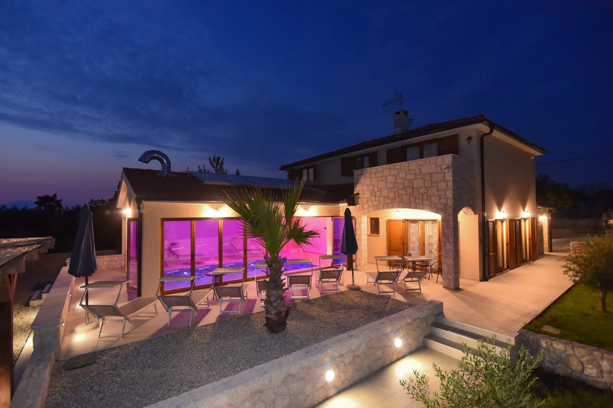 ISOLA DI KRK - Villa di lusso con piscina coperta