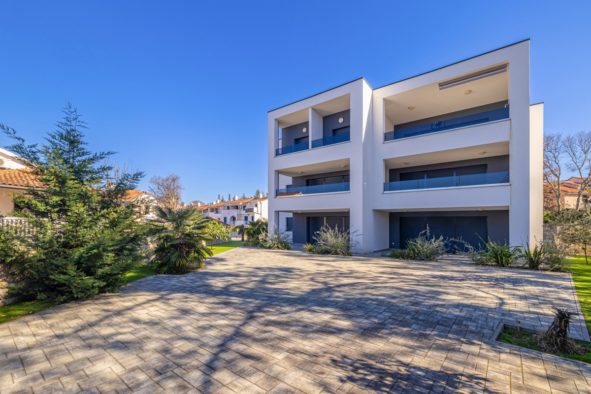 ISOLA DI KRK, MALINSKA - Attico di lusso con vista panoramica sul mare