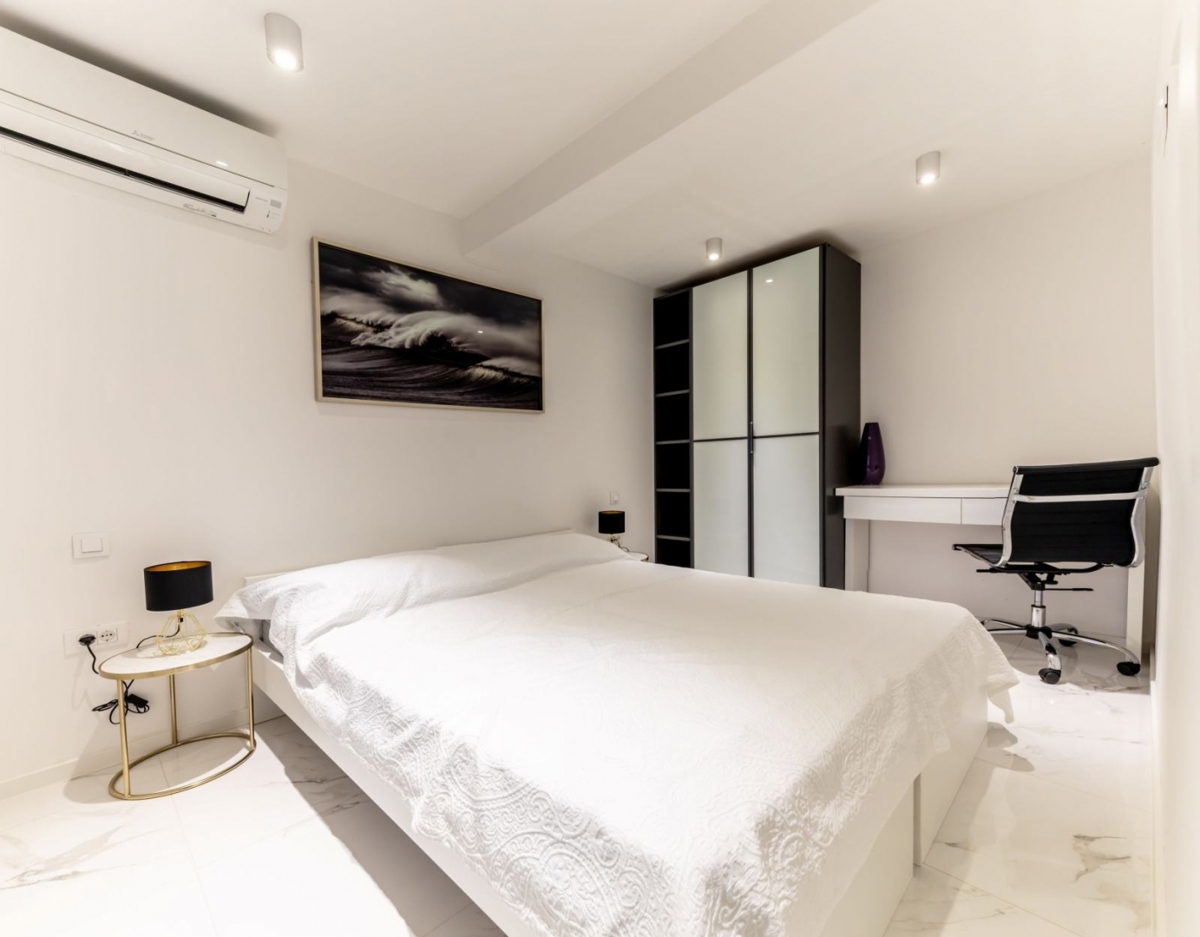 CRIKVENICA - Palazzo residenziale con vista panoramica sul mare