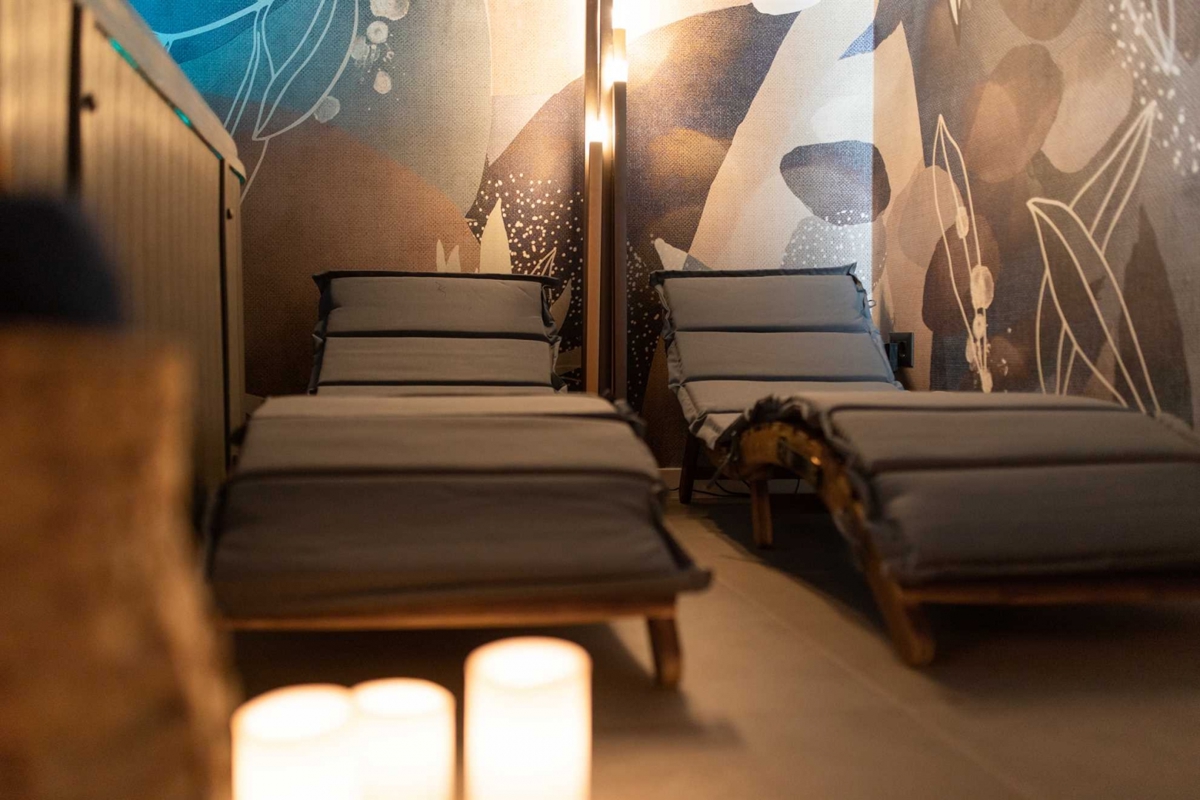 ISOLA DI KRK, CITTÀ DI KRK - Appartamento su due piani con giardino e piscina