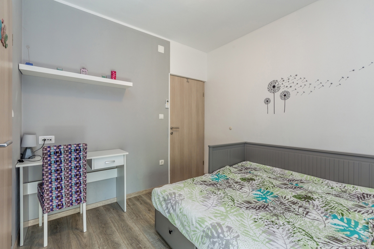 ISOLA DI KRK, AREA PIÙ GRANDE DELLA CITTÀ DI KRK – Autentica casa in pietra con vista panoramica, piscina e jacuzzi