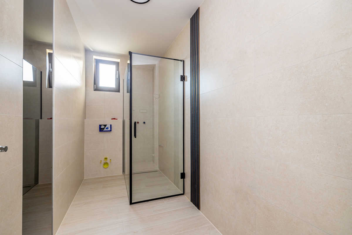 ISOLA DI KRK, zona più ampia della città di Krk - Villa di lusso dal design moderno