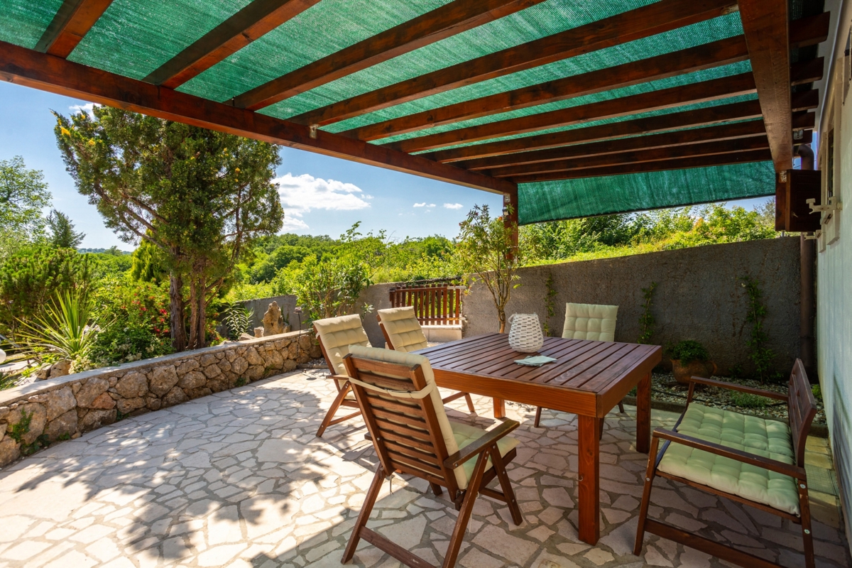 ISOLA DI KRK, RISIKA - Affascinante casa con piscina e jacuzzi