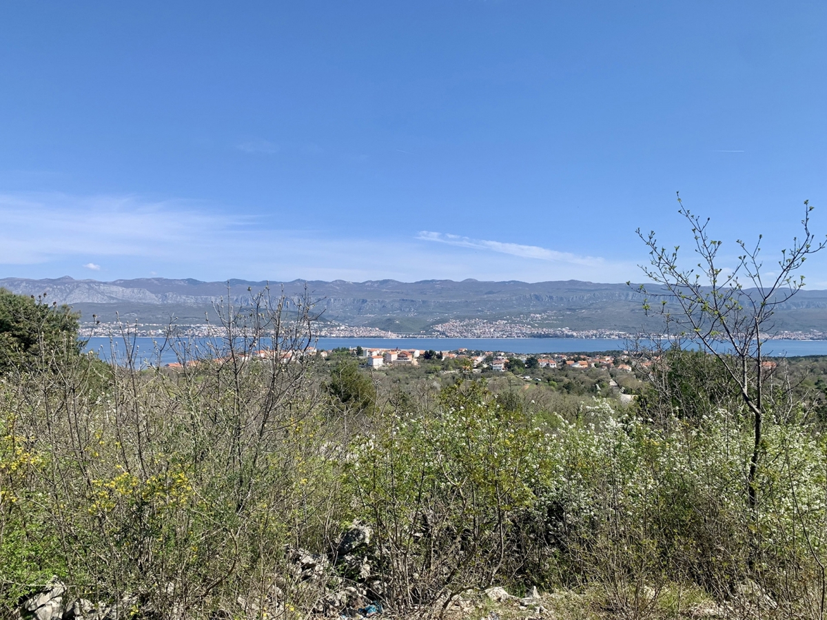 ISOLA DI KRK, POLJE – Terreno edificabile 914 m² con vista panoramica sul mare