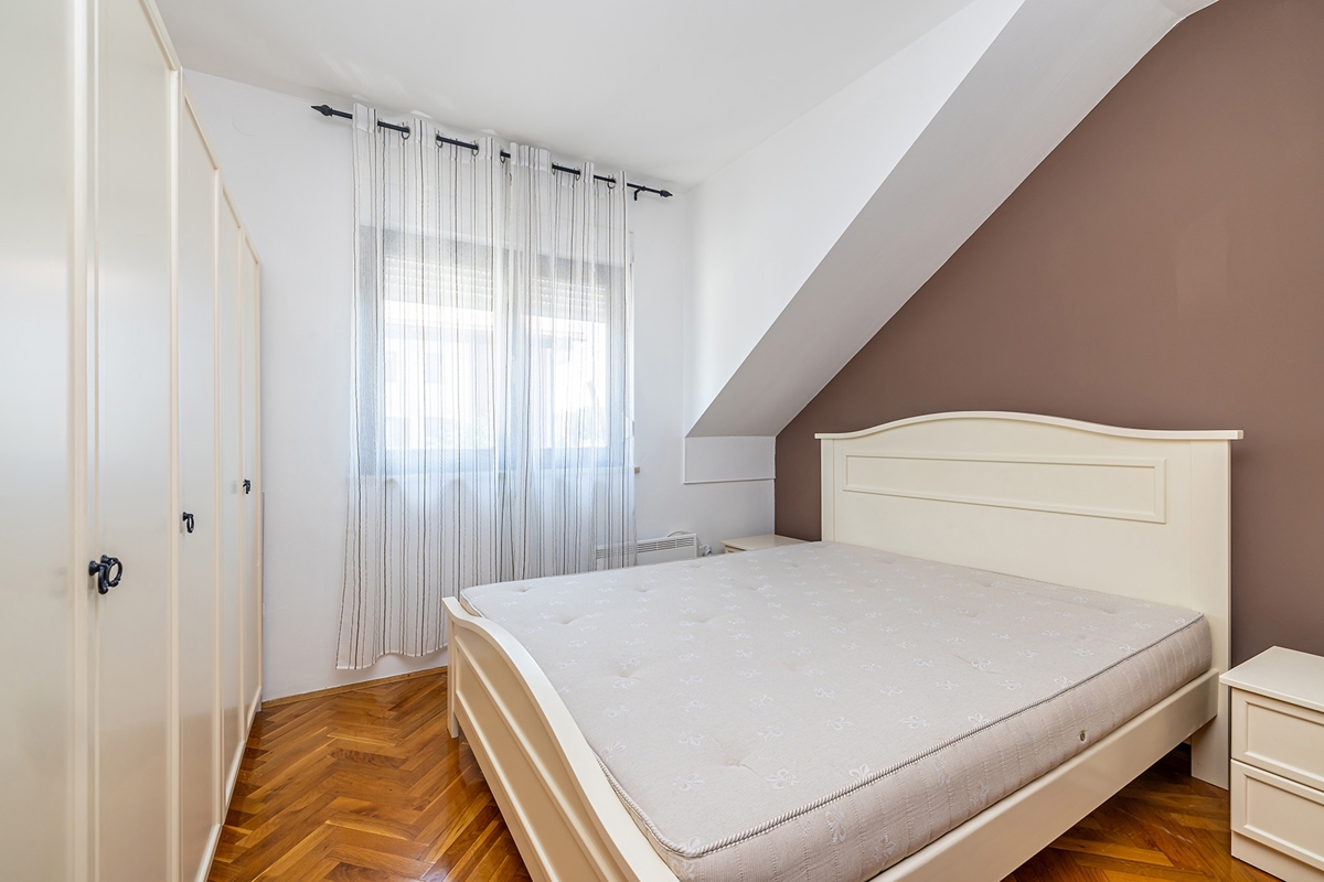 FUŽINE - Monolocale in mansarda alta