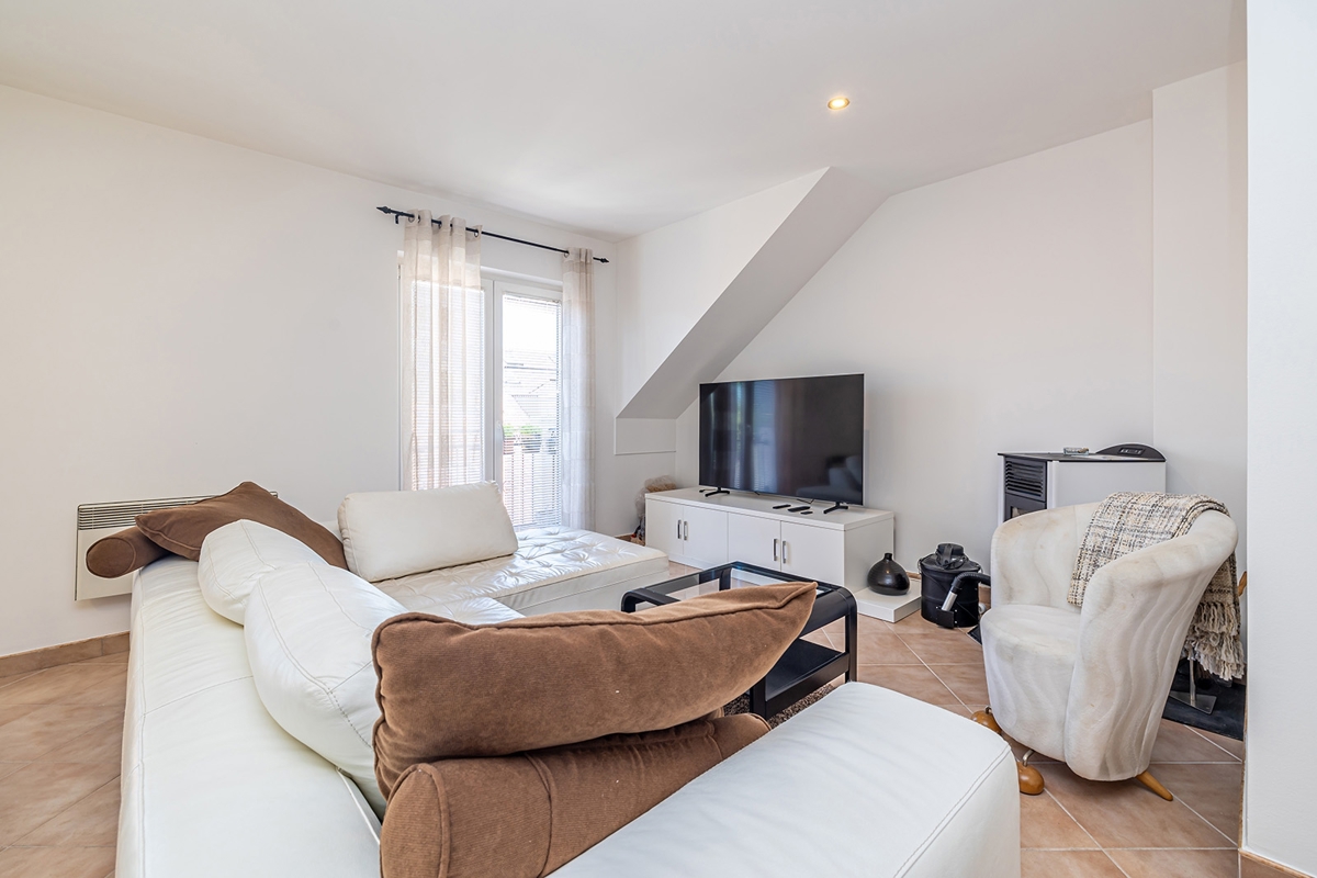 FUŽINE - Monolocale in mansarda alta