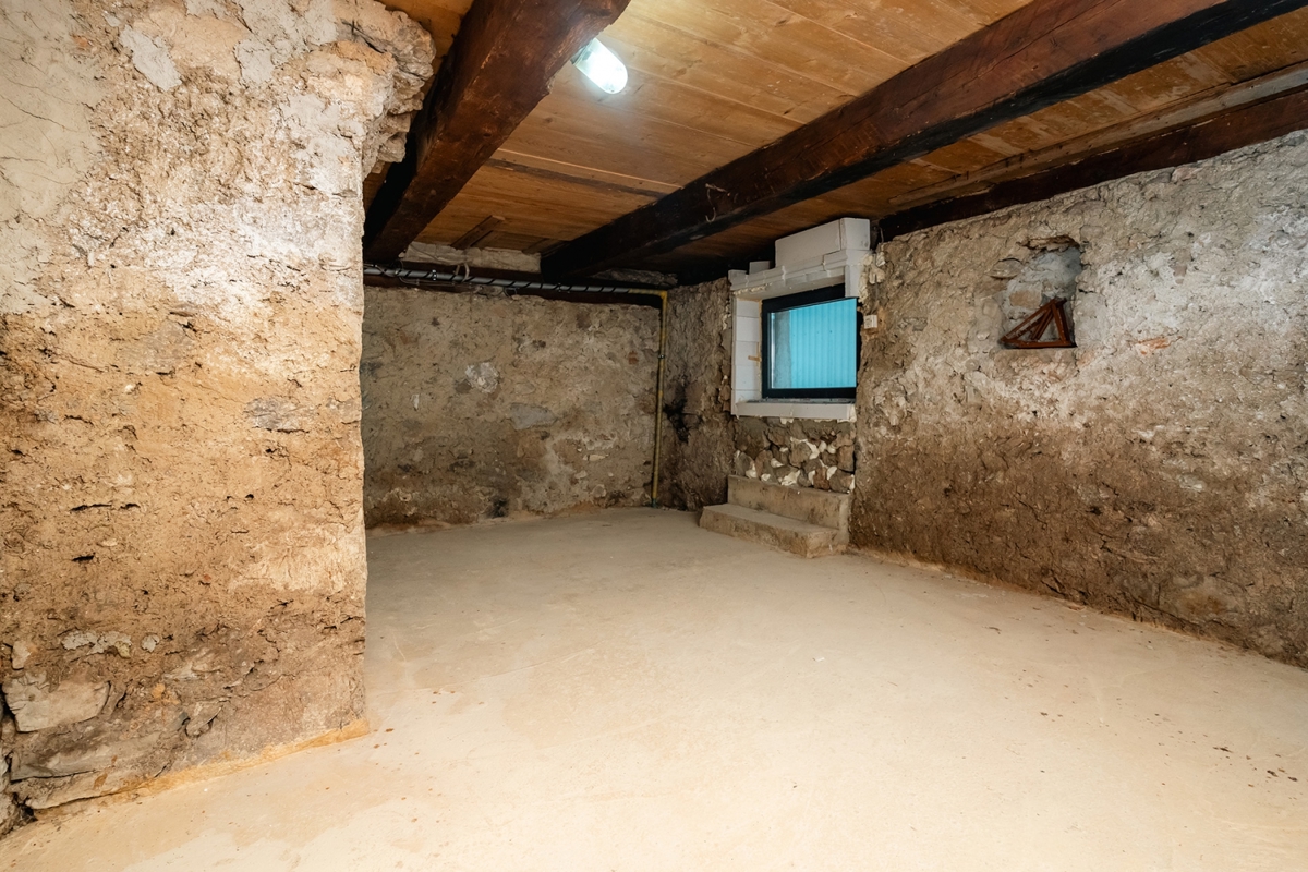 MRKOPALJ - Casa indipendente con giardino