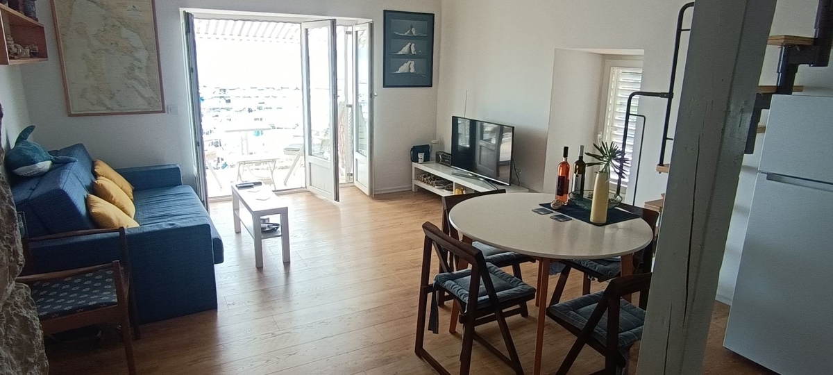 NOVI VINODOLSKI - Appartamento vicino al mare con una bellissima vista