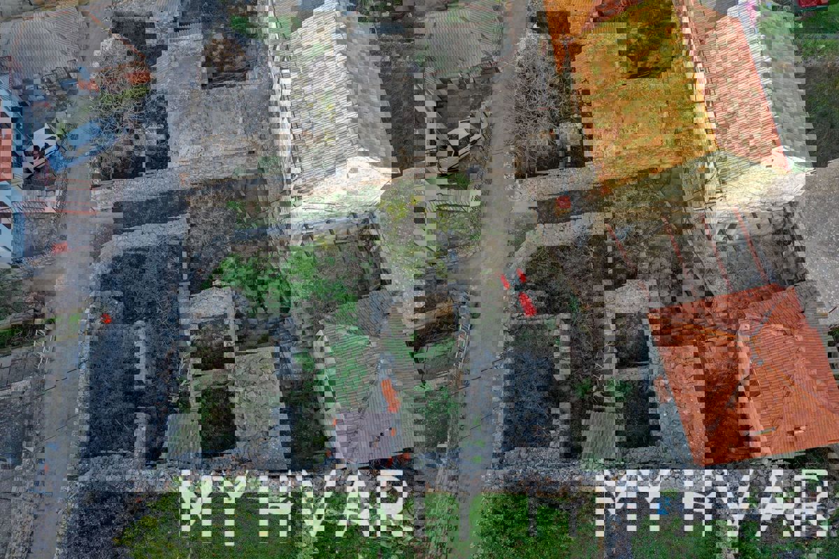 Casa in Pietra con Corte a Poljica